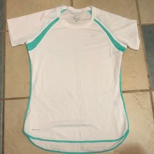 NEW! Nike shirt